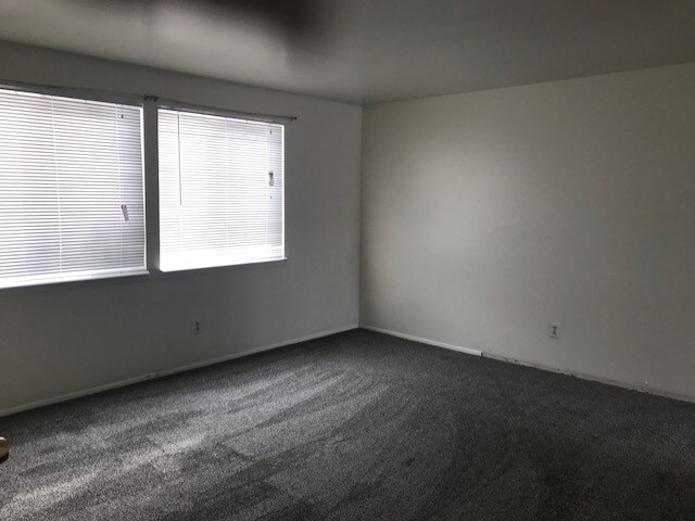Building Photo - 110 N 150 W