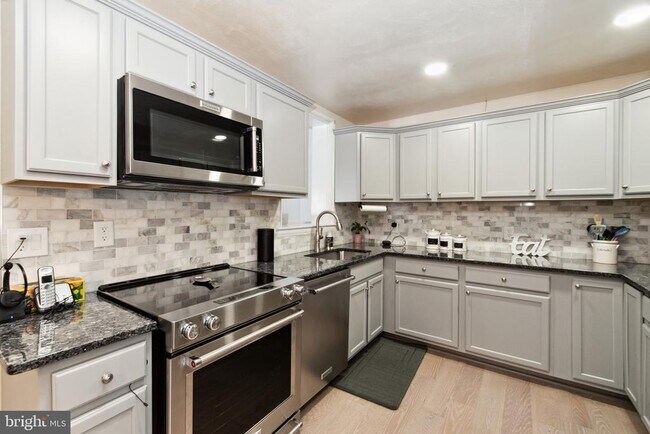 Building Photo - 108 Denson Dr