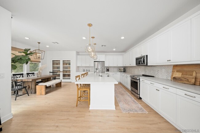 Foto del edificio - 8850 Weston Rd