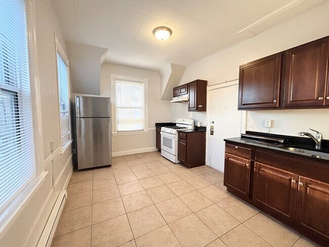 Foto del edificio - 92 Main St