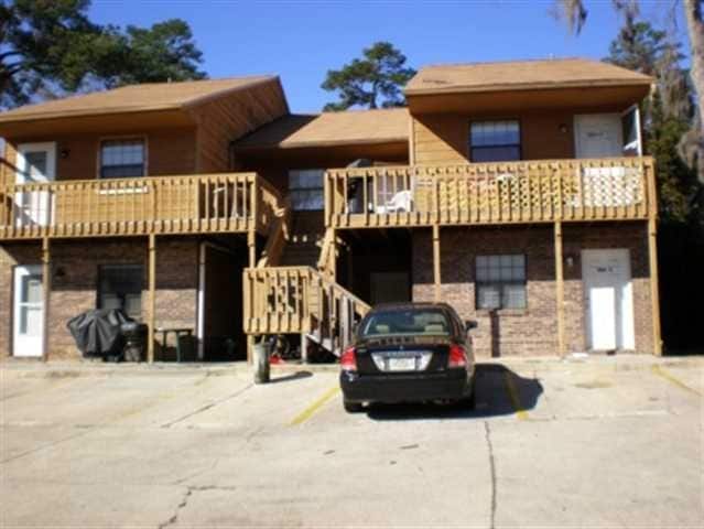 Building Photo - 305 Hayden Rd