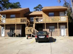 Building Photo - 305 Hayden Rd