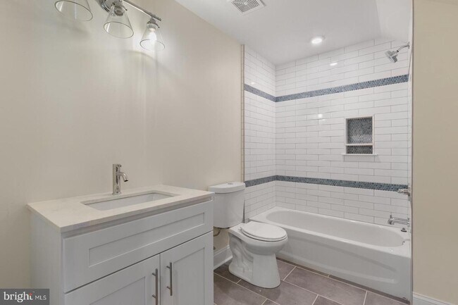 Building Photo - 509 Gorgas Ln