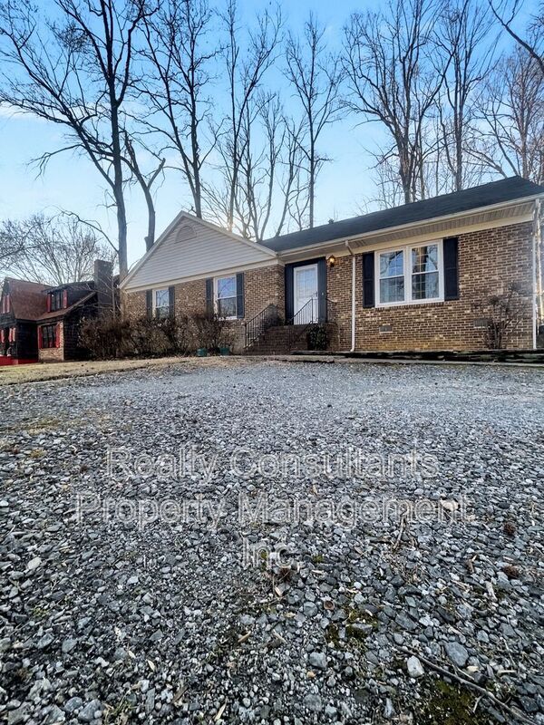 Building Photo - 3222 S Elm-Eugene St