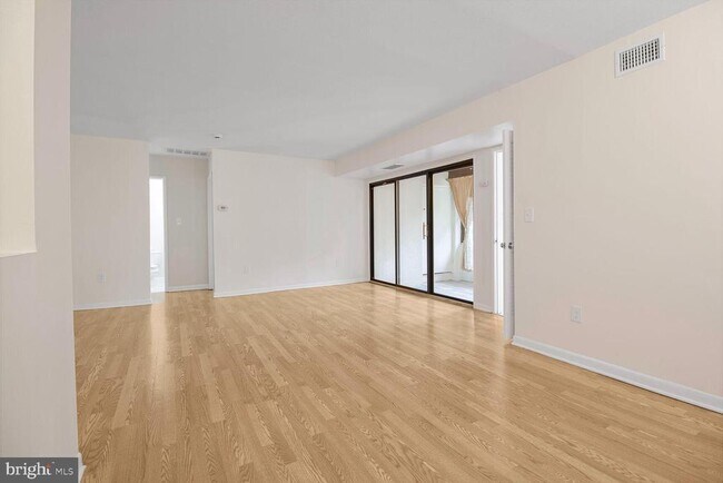 Foto del edificio - 5870 Thunder Hill Rd