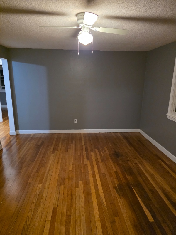 Building Photo - 19 Glen St