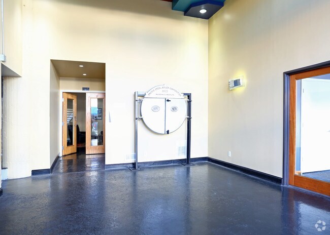adam hats lofts apartments dallas tx apartments com