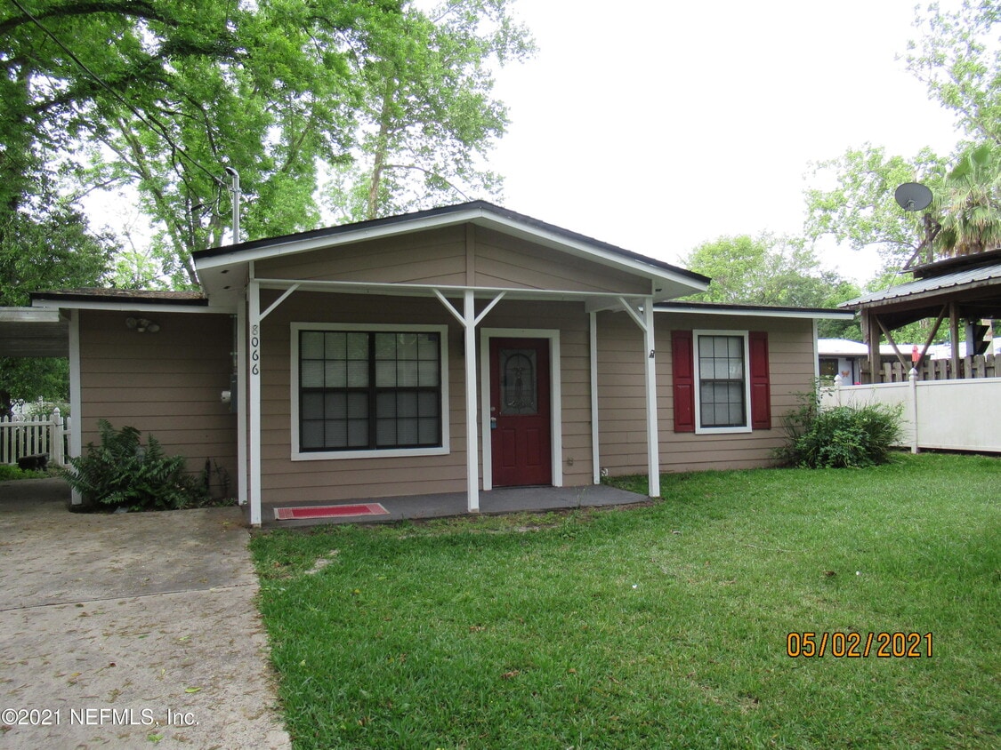 Primary Photo - 8066 Graff Ln