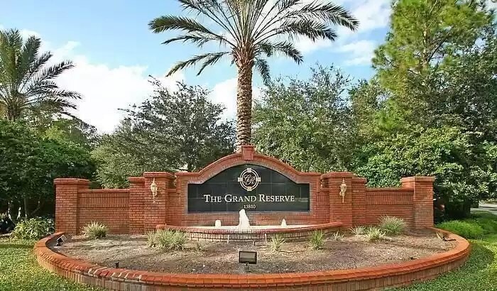 Primary Photo - 13810 Sutton Park Dr N