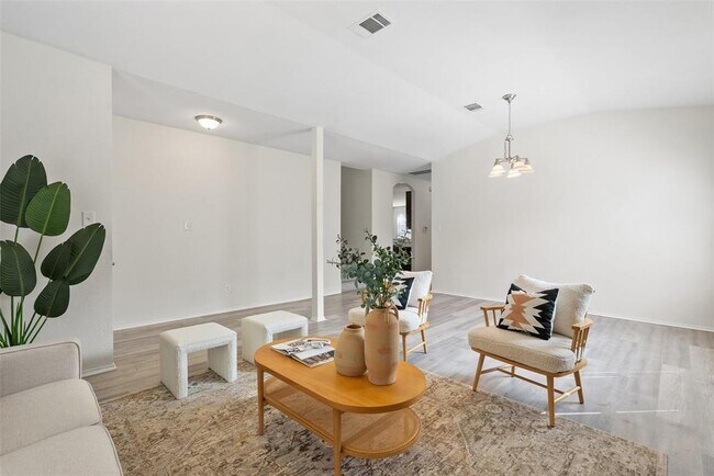 Foto del edificio - 11853 Gaelic Dr