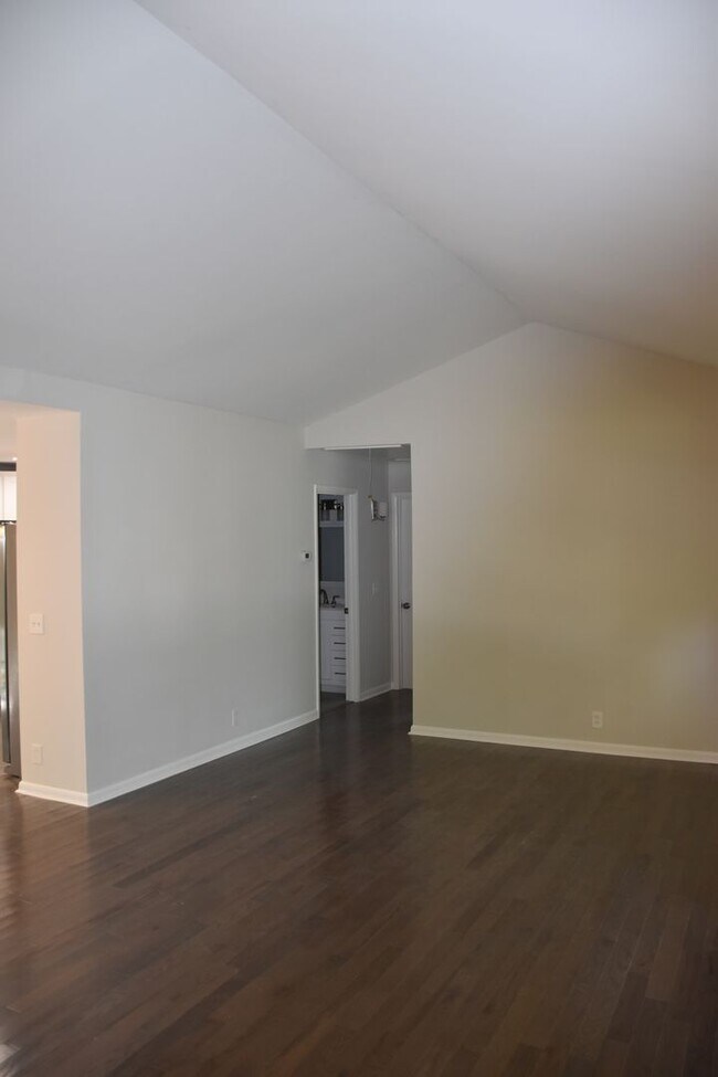 Foto del edificio - 553 Doral Country Dr