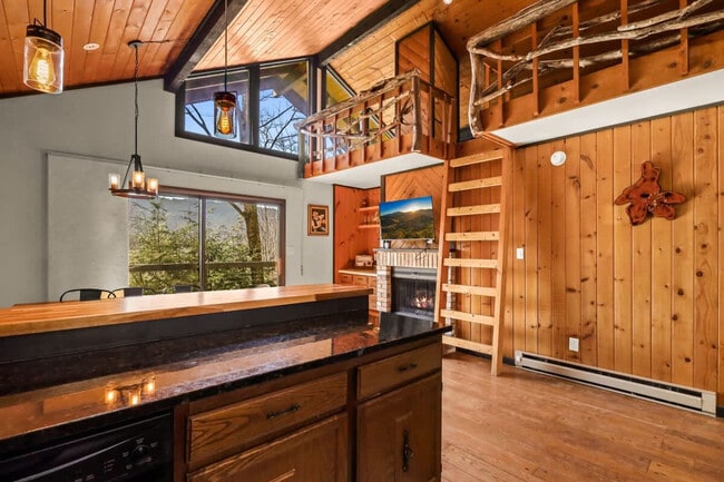 Building Photo - 122 Lower Grouse Ridge Rd