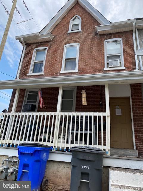 Primary Photo - 635 Chestnut St