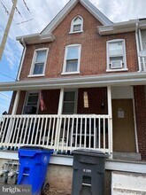 Building Photo - 635 Chestnut St