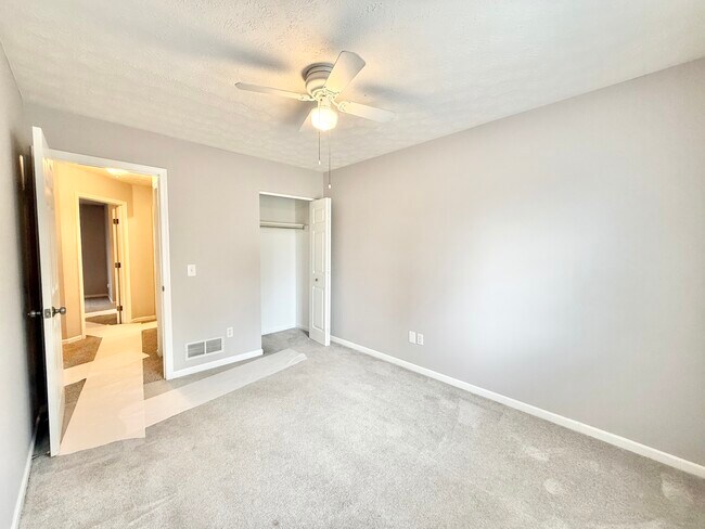 Foto del edificio - 328 Belle Ave SW