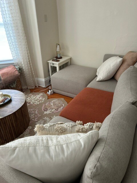 Foto del edificio - 123 Wibird St
