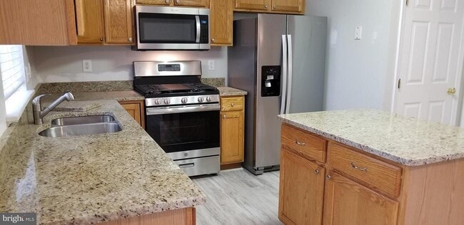 Building Photo - 133 Foxbay Ln