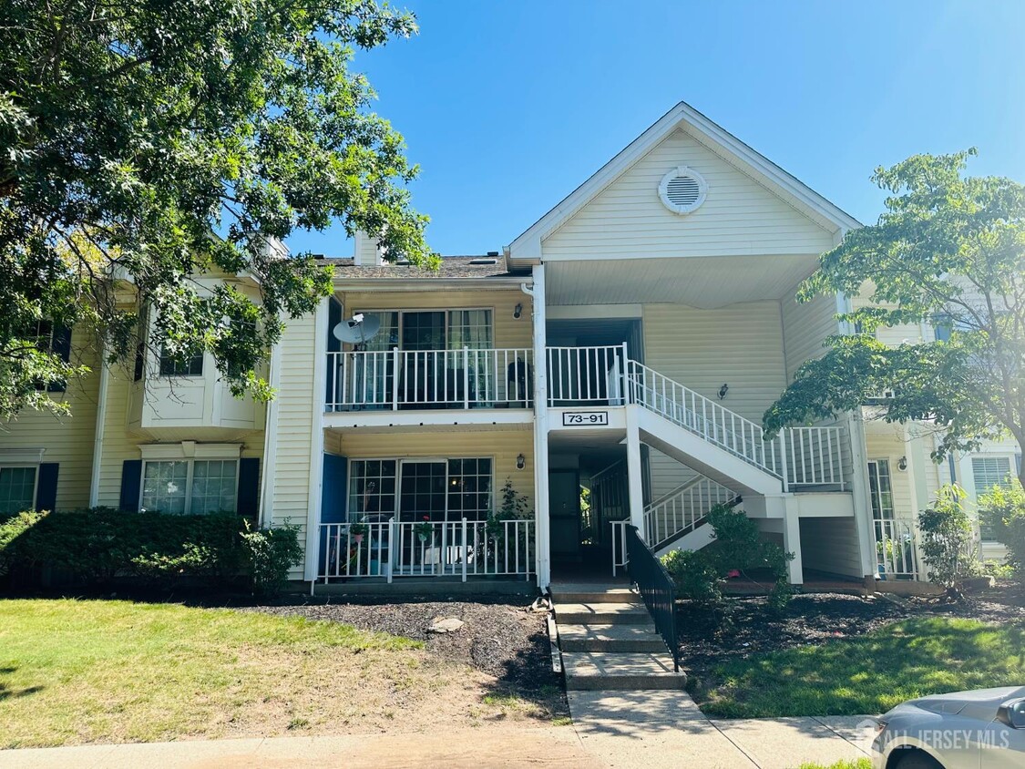 Primary Photo - 87 Sapphire Ln