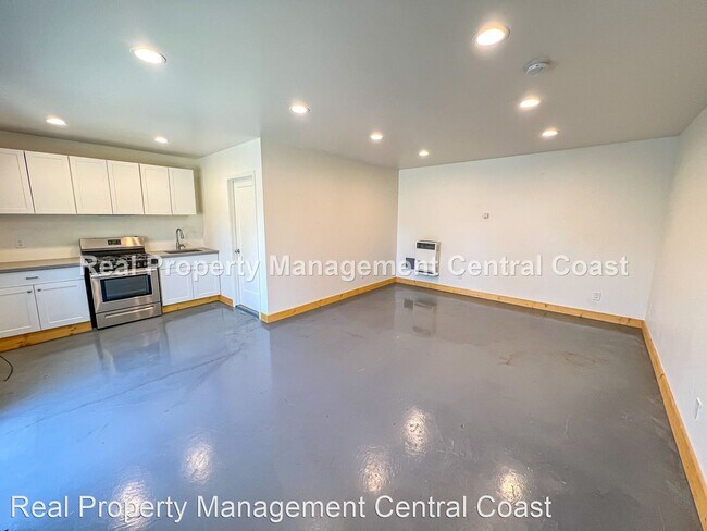 Foto del edificio - Studio, 1 bath House - 485 Luneta Drive