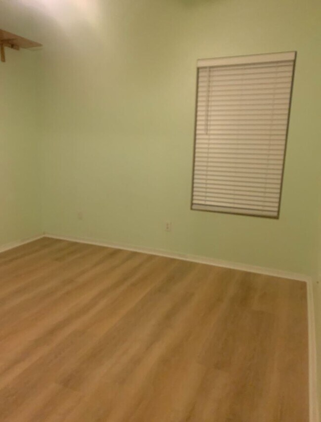 Foto del edificio - Nice clean home in desirable neighborhood