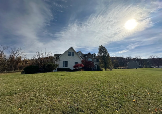 Building Photo - 91 Good Springs Rd