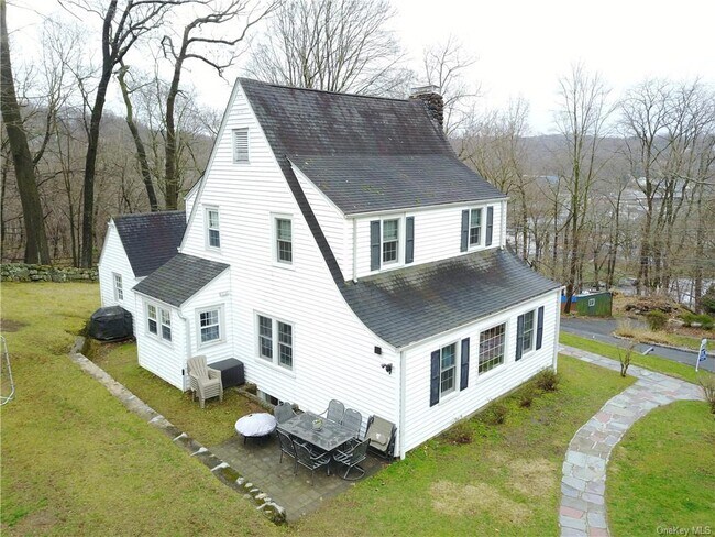 Building Photo - 15 Beacon Hill Rd