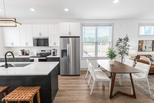 Building Photo - EastWood Townhomes