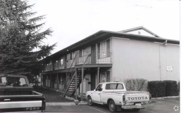 Foto del edificio - Parkrose Terrace