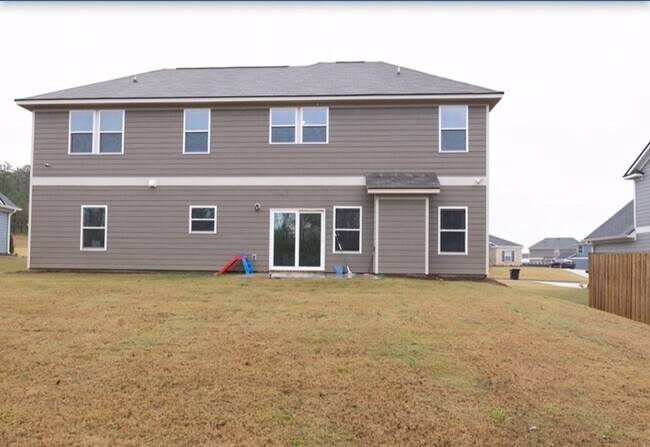 Foto del edificio - 4 Bedroom 2.5 Bath 2 Car Garage in Midland