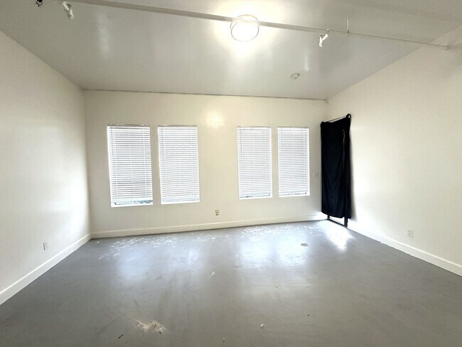 Foto del edificio - Chapman