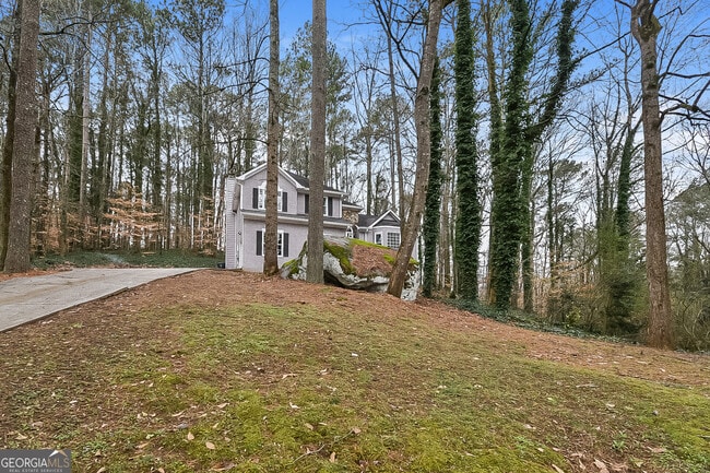 Building Photo - 2628 Meadow Lark Dr