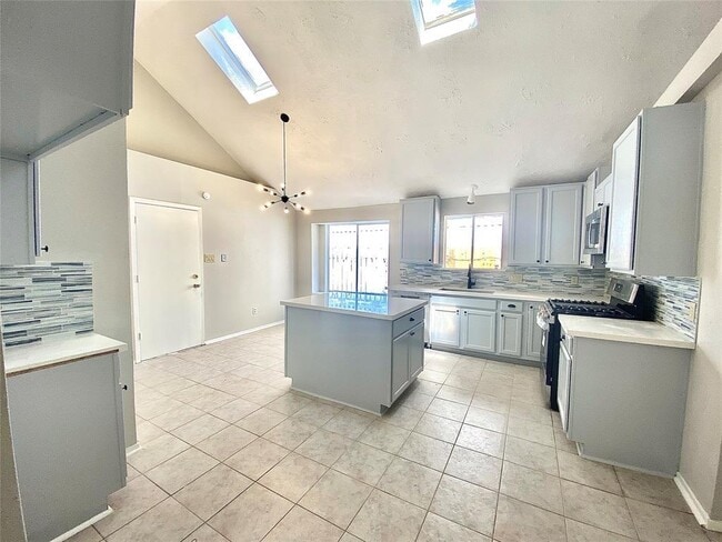 Building Photo - 19539 Cypress Moss Dr