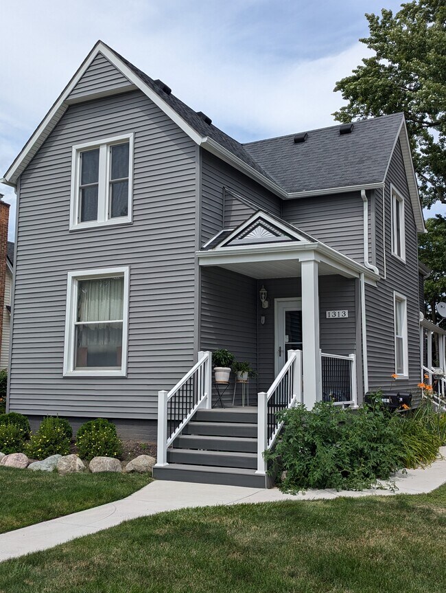 Front of house - 1313 Mason St