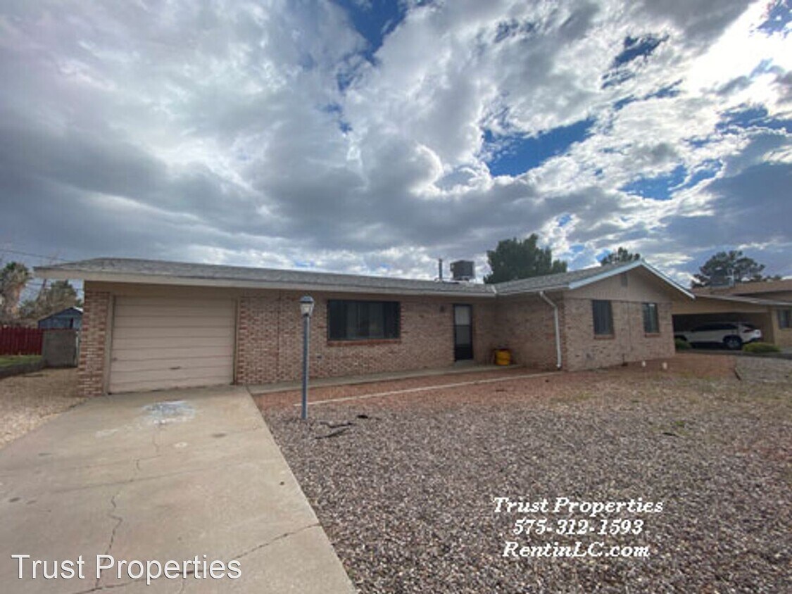Primary Photo - 3 br, 2 bath House - 2060 Rentfrow