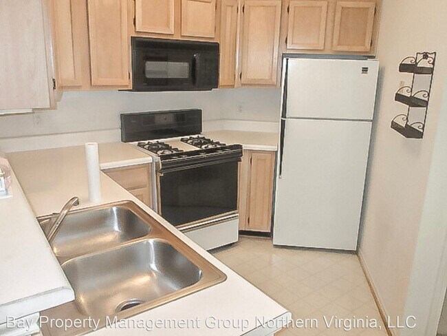 Building Photo - 1 br, 1 bath House - 4413 FAIR STONE DRIVE...