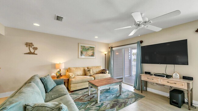 Foto del edificio - 445 Gulf Shore Dr