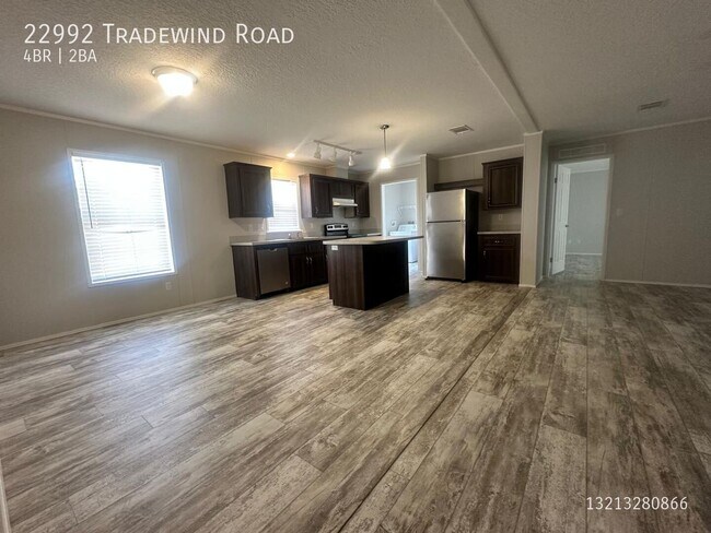 Building Photo - 22992 Tradewind Rd