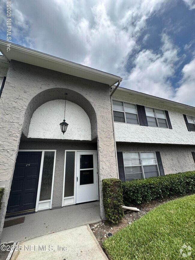 Building Photo - 695 A1A N