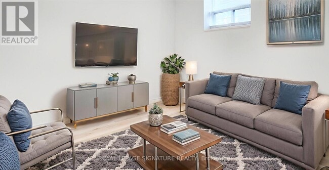 Photo du bâtiment - 614 Dufferin St