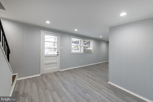 Building Photo - 7836 Anson Ct