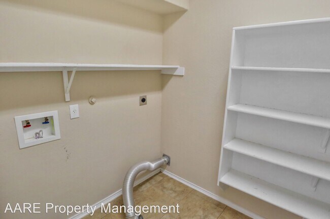 Foto del edificio - 4 br, 2 bath House - 13700 Biltmore Lakes