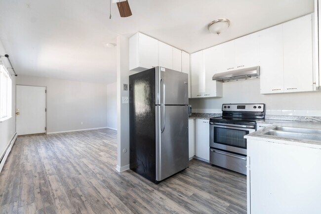 Foto del edificio - 6190 Webster St