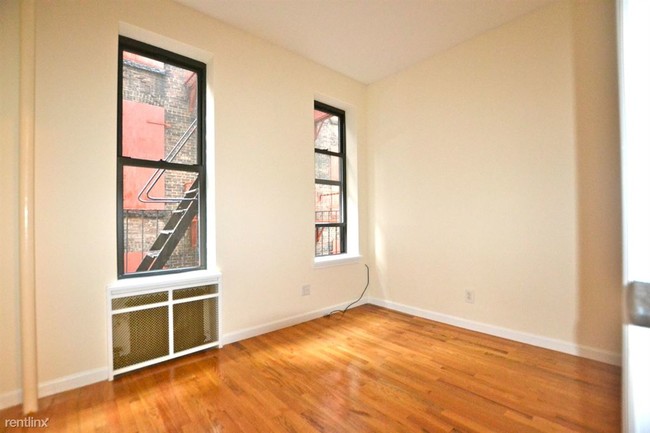 Building Photo - 241 W 107th St