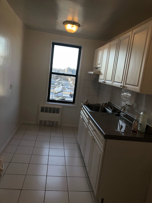 Foto del edificio - 1035 Clarkson Ave