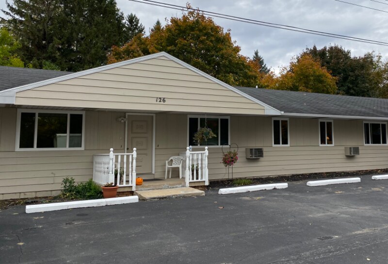 126 Church St Unit 2, Gaines, MI 48436 Room for Rent in Gaines, MI