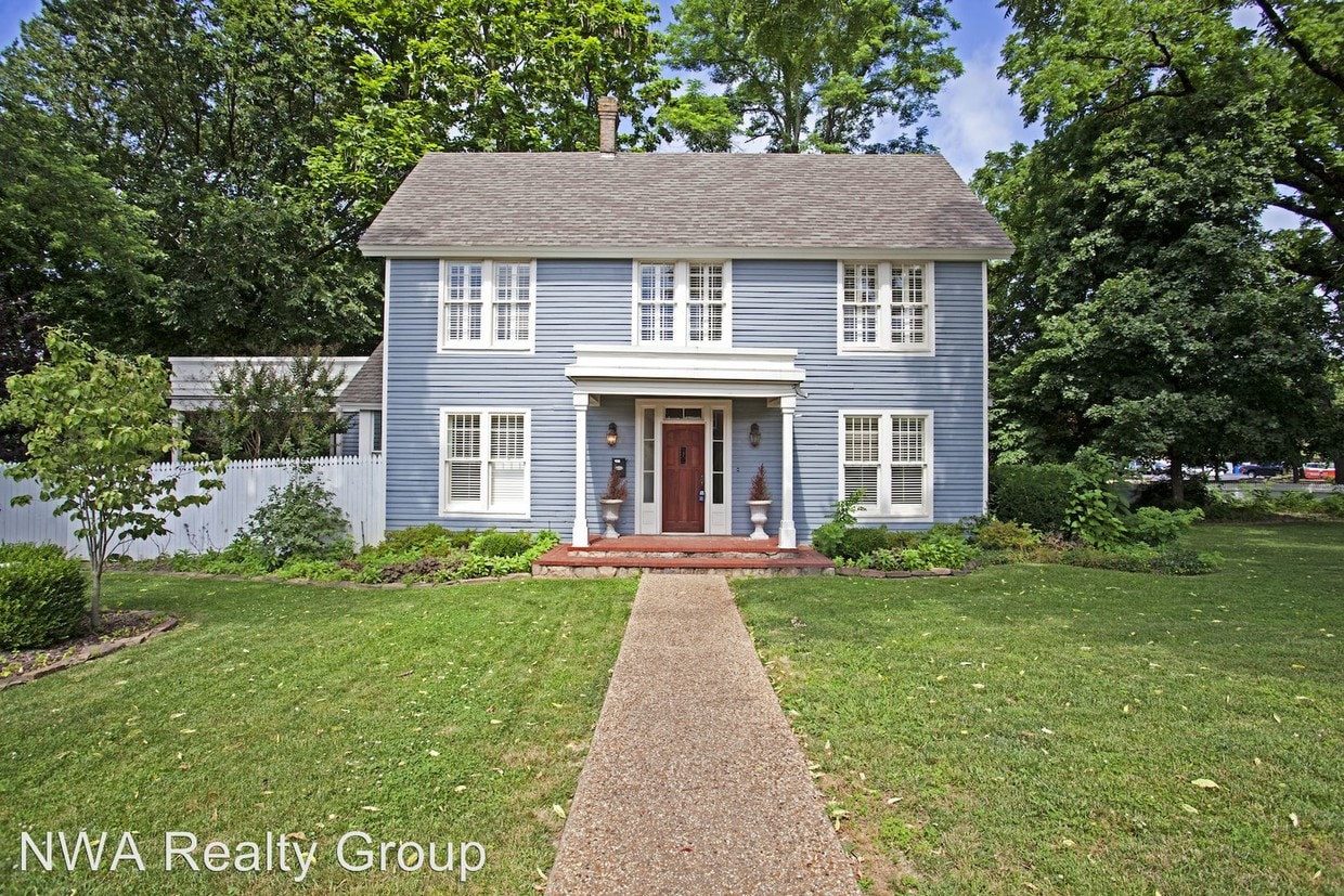 Primary Photo - 203 W Central Ave