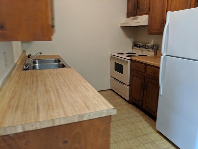 Foto del edificio - 6013 S McKinley Ave
