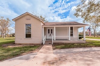 Building Photo - 246 FM 405
