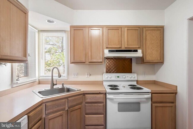 Foto del edificio - 539 Hudson Ave