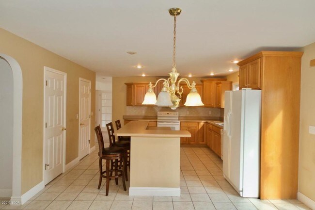 Building Photo - 3005 W Alveria Dr
